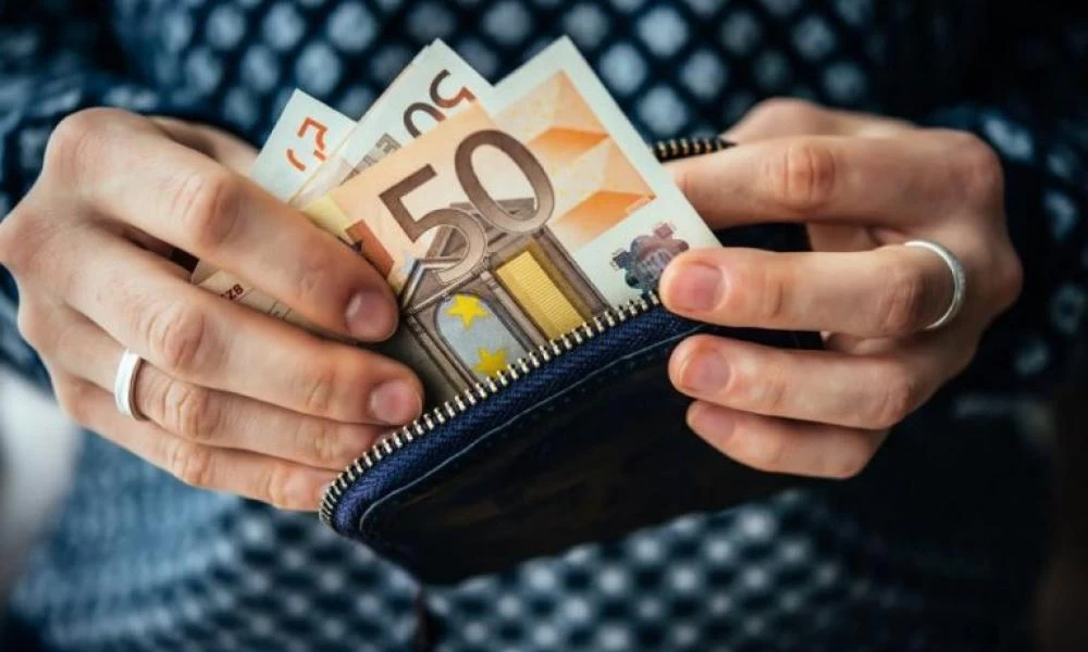 Οι 6+1 αλλαγές στα εργασιακά – «Παράθυρο» για αυξήσεις μισθών το 2022